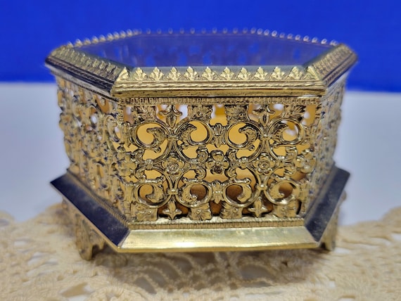 Antique Gold Ormolu Jewelry Box Hexagon with Glas… - image 2