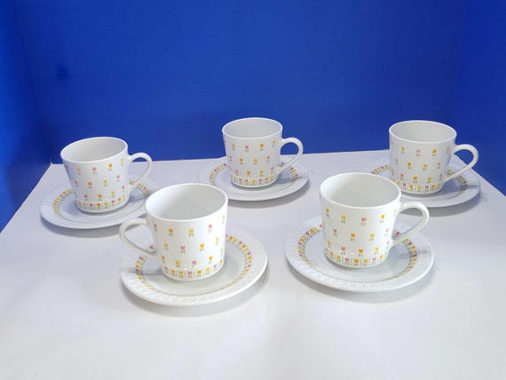 Vintage April Tulip Centura Corning Tea Cups and Saucers Lot of 5