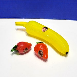 Vintage Geneva Collection Glass Fruit Banana and Strawberries