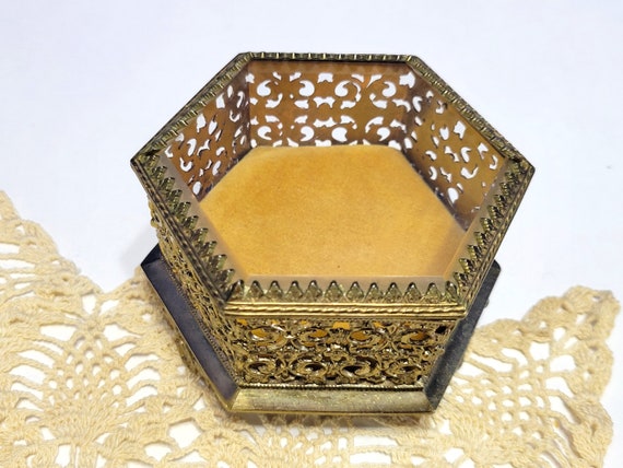 Antique Gold Ormolu Jewelry Box Hexagon with Glas… - image 3