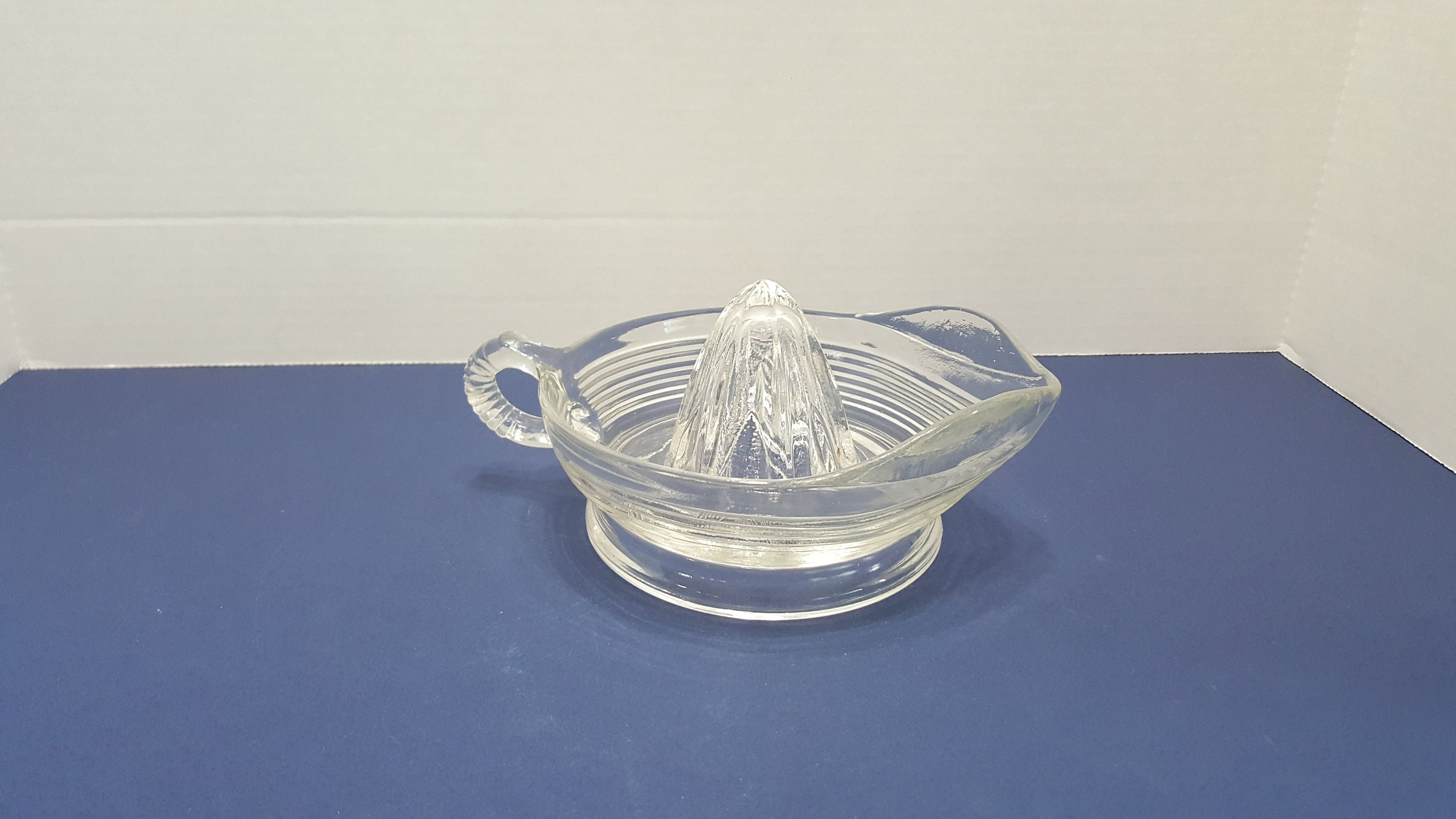 Vintage Glass Juicer Reamer Ring Handle Etsy