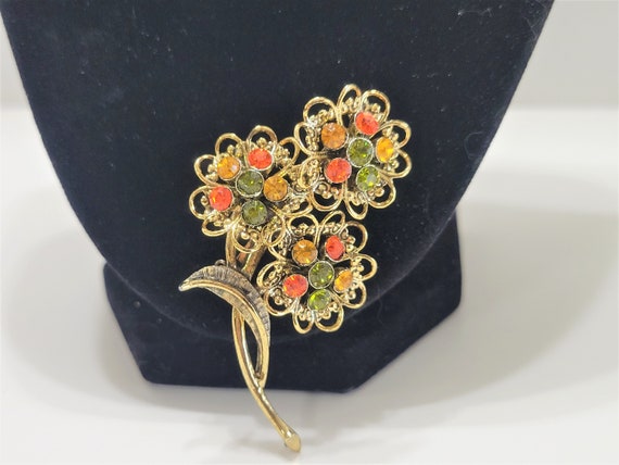 Vintage Sparkly Gold Flower Cluster Brooch with G… - image 2