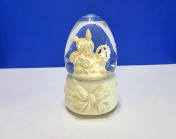 Vintage Snowbunnies Musical Snow Globe Rock a Bye Bunny