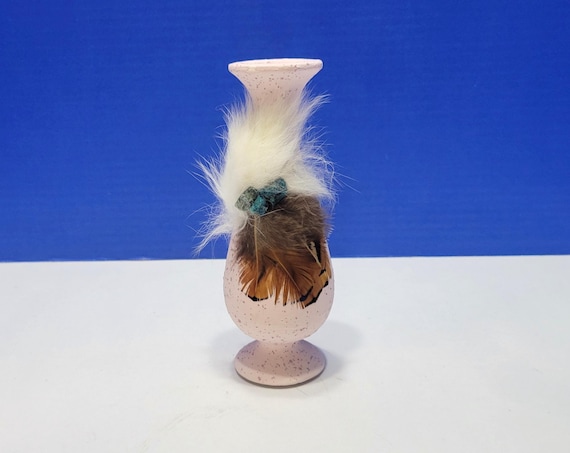Vintage Pink Speckled Ceramic Native Vase with White Feathers