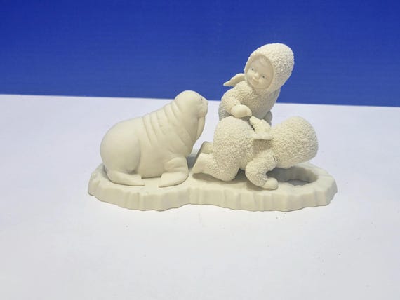 Vintage Department 56 Snowbabies I Can't Find Him Walrus Figurine