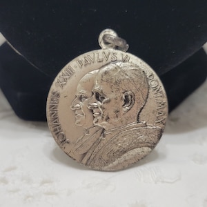 Vintage Pope John Paul II Latin Catholic Medal