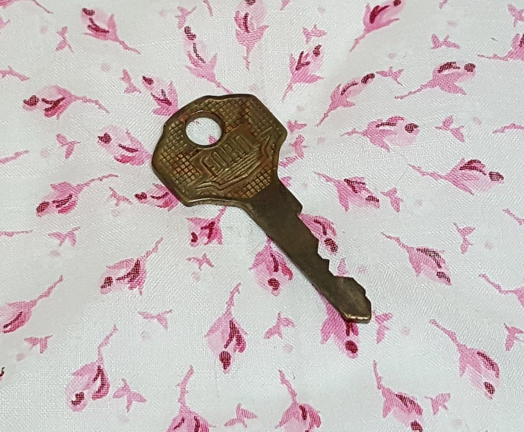 Vintage Ford Classic Car Key - Etsy