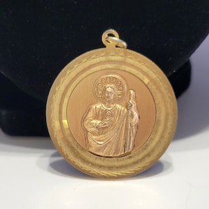 Vintage Round Gold Jesus Pendant Sacred Heart with Staff