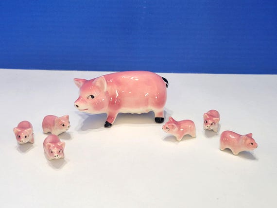 Vintage Pink Pig Family Mama and 6 Babies Figurines