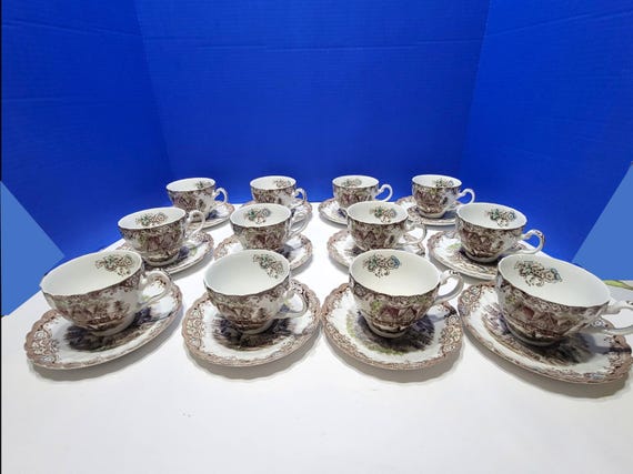 12 Vintage Heritage Hall Colonial Overhang Tea Cups and Saucers English Ironstone