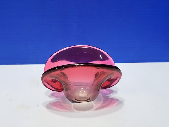 Vintage Murano Glass Pink Clamshell Vase