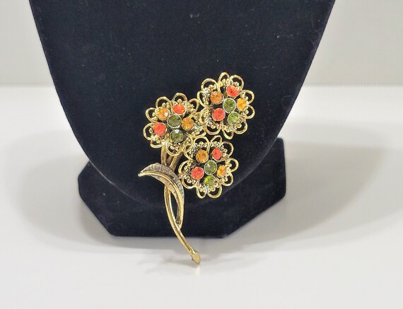 Vintage Sparkly Gold Flower Cluster Brooch with G… - image 1