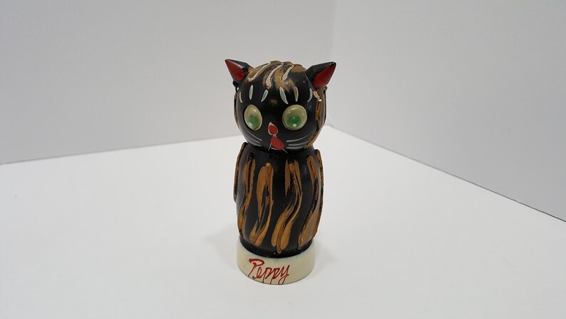 Vintage Cat Wooden Salt and Pepper Shakers