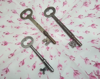 Antique Skeleton Keys Lot of 3