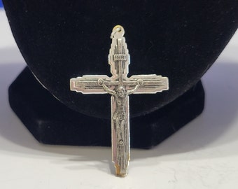 Vintage Silver Tone Metal Sculptural Crucifix Pendant
