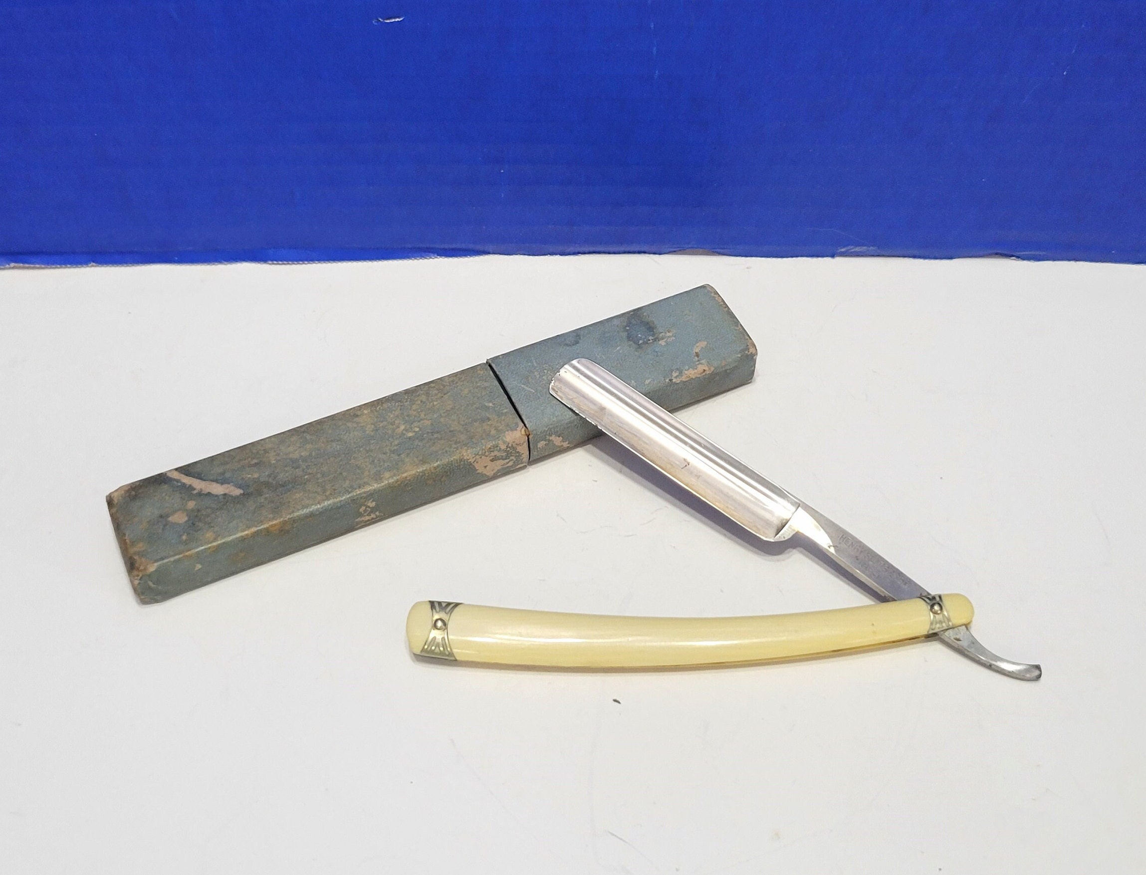 Vintage Straight Razor Henry Sears & Son Yellow Handle and Case