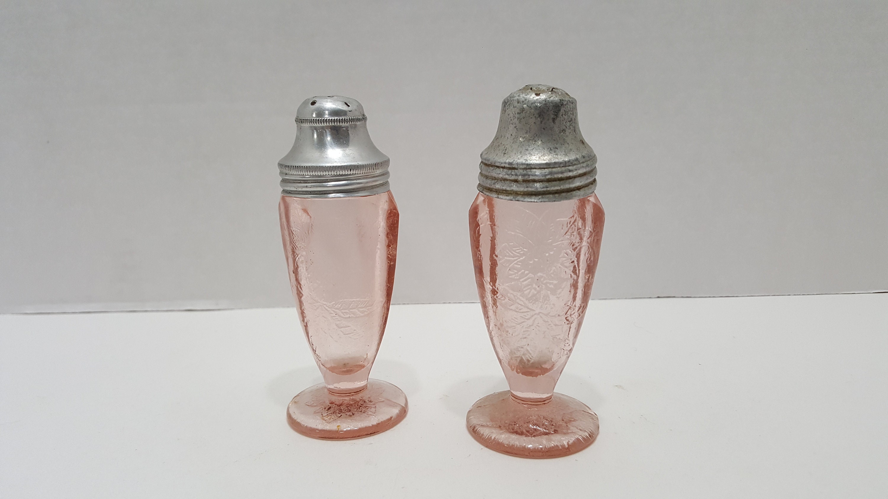 Vintage Pink Depression Glass Salt and Pepper Shakers Etsy
