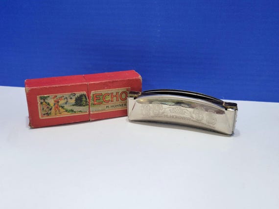 Vintage Hohner Echo Tremolo Curved Harmonica in Box Key of C