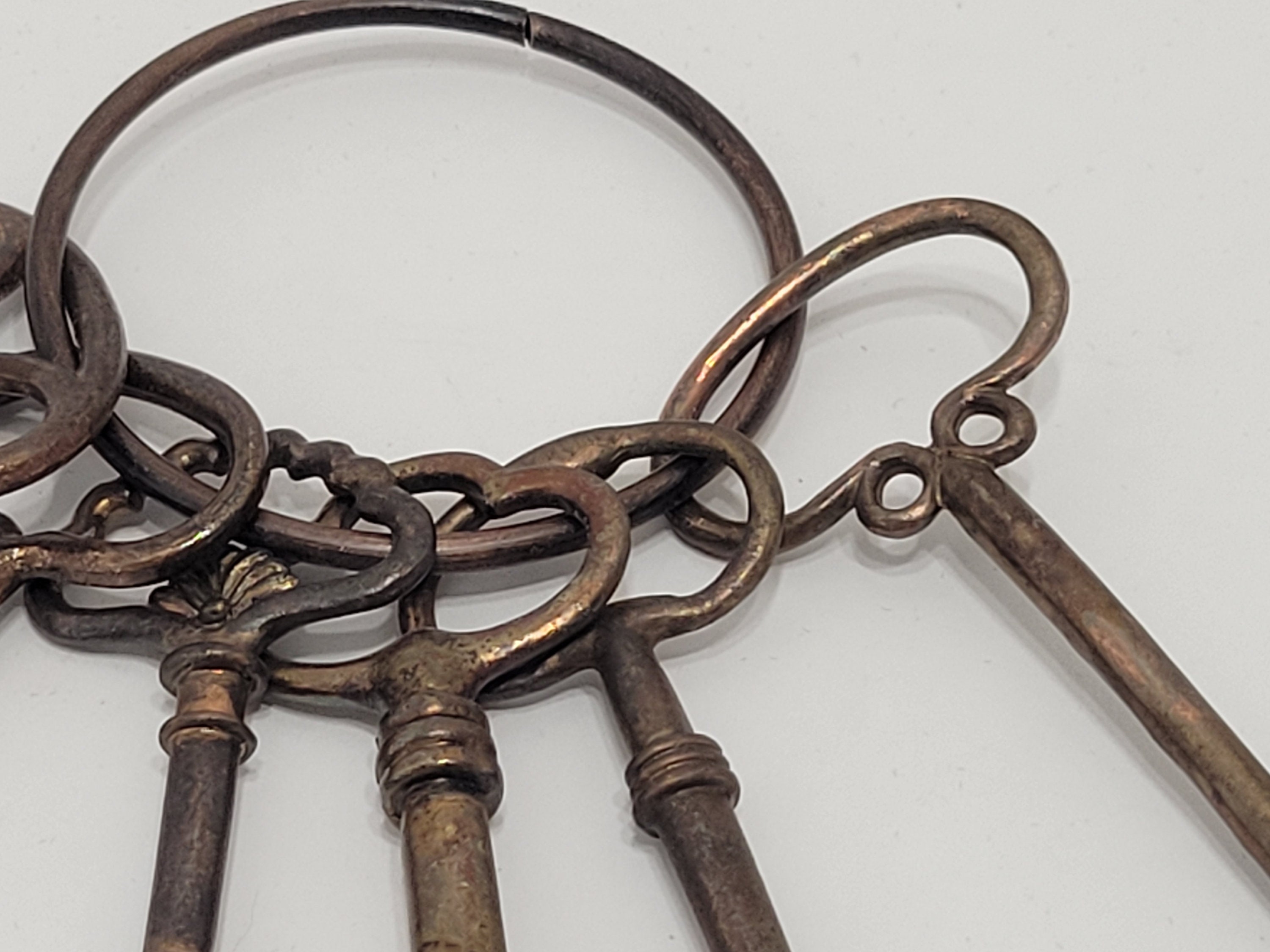 Vintage Bronze Key Ring with 6 Keys Etsy