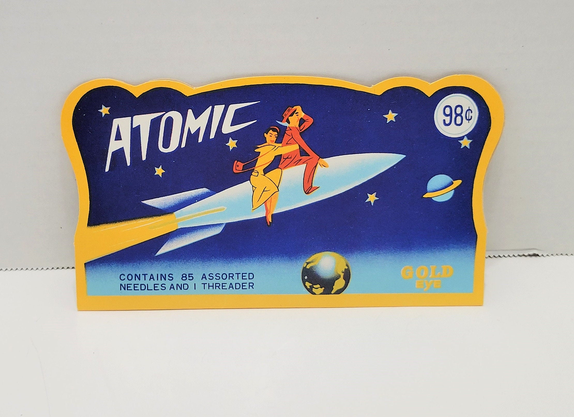 Vintage Atomic Rocket Ship Needle Book Golden Eye Needles 