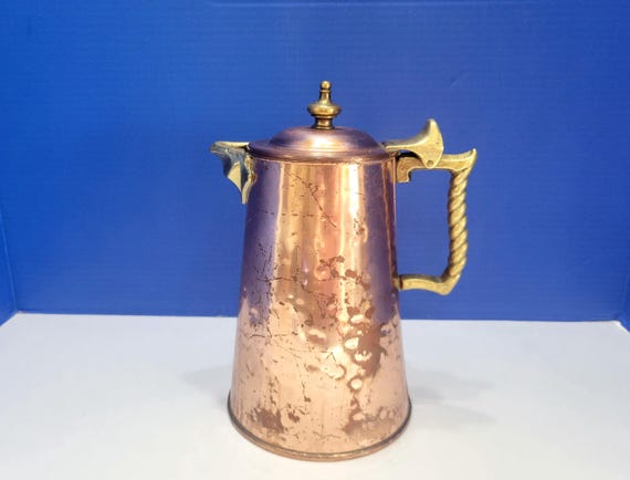 Vintage Colonial Virginia Revival Hammered Copper Tea Pot