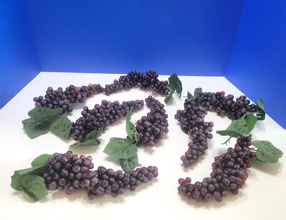 Bunches Vintage Long Purple Grape Clusters Lot of 8