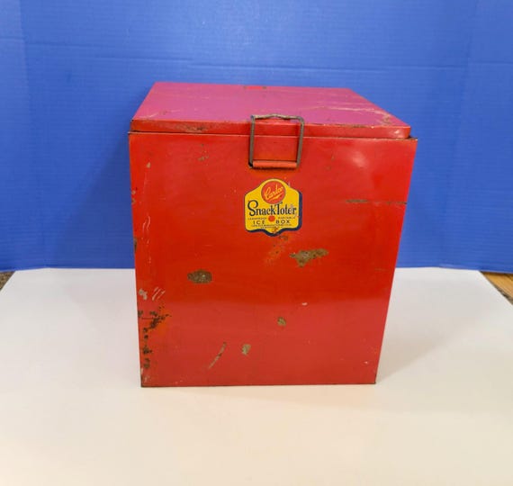 Vintage Carlco Red Snack Toter Ice Box Cooler