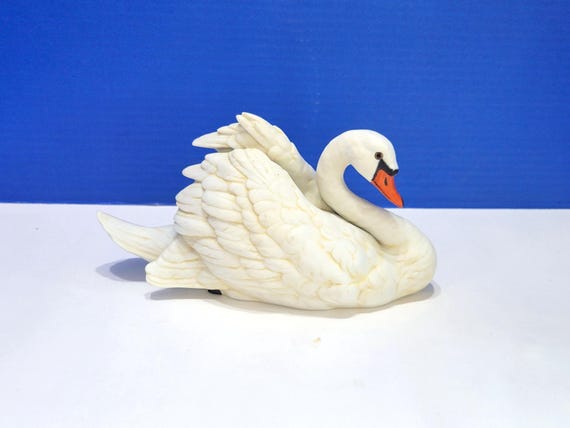 Vintage Ceramic White Swan Heritage Collection Figurine