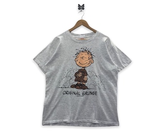 Cru!! Camiseta com todos os personagens da PEANUTS