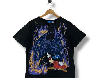 Camiseta vintage de Disney con el villano fantástico CHERNABOG estampado grande.