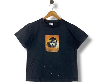 Vintage LES MISERABLES movie film tee