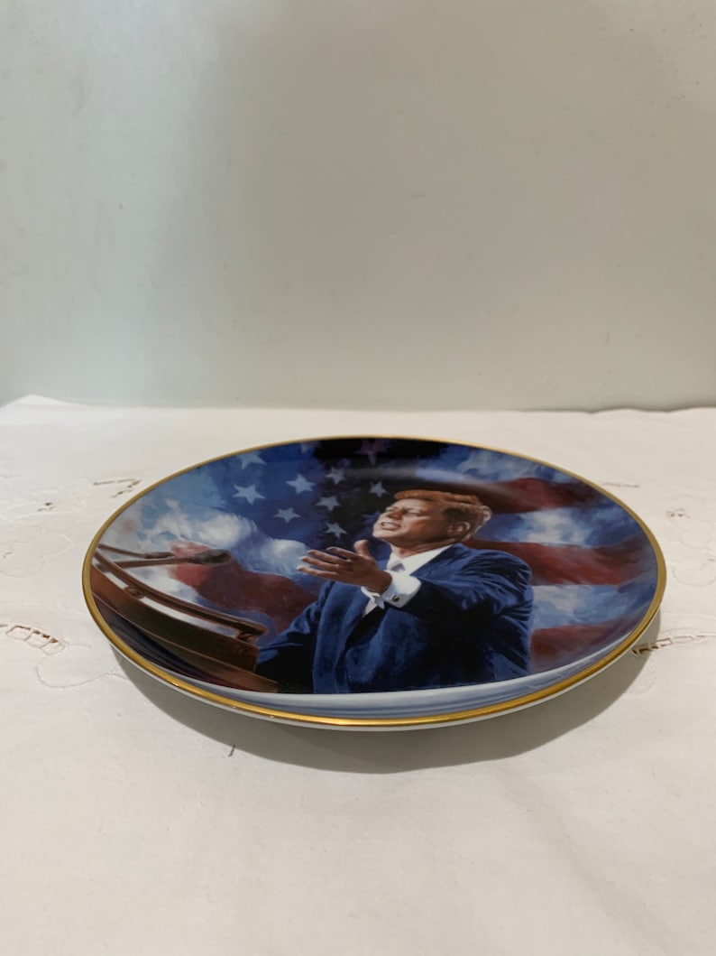 Kennedy* Limited Edition By Max Ginsburg* Franklyn Mint Recommendation #126372* 8D A Tribute To John F
