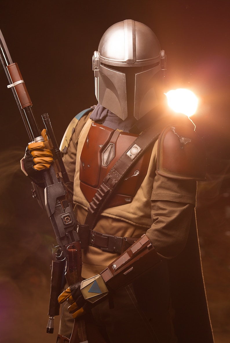 Mandalorian Star saga inspired cosplay costume image 2