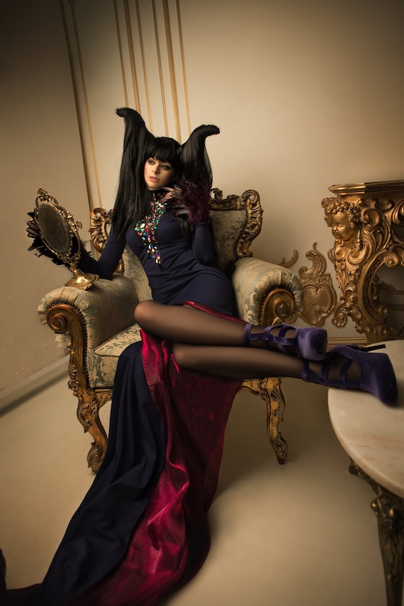 Satine Dracula luxurious demonic vampire's cosplay costume witch Halloween party dress