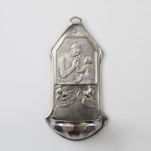 Excellent 7-3/8&quot; Vintage Zinn Metal &#39;Madonna and Child&#39; Holy Water Font Stoup | Germany