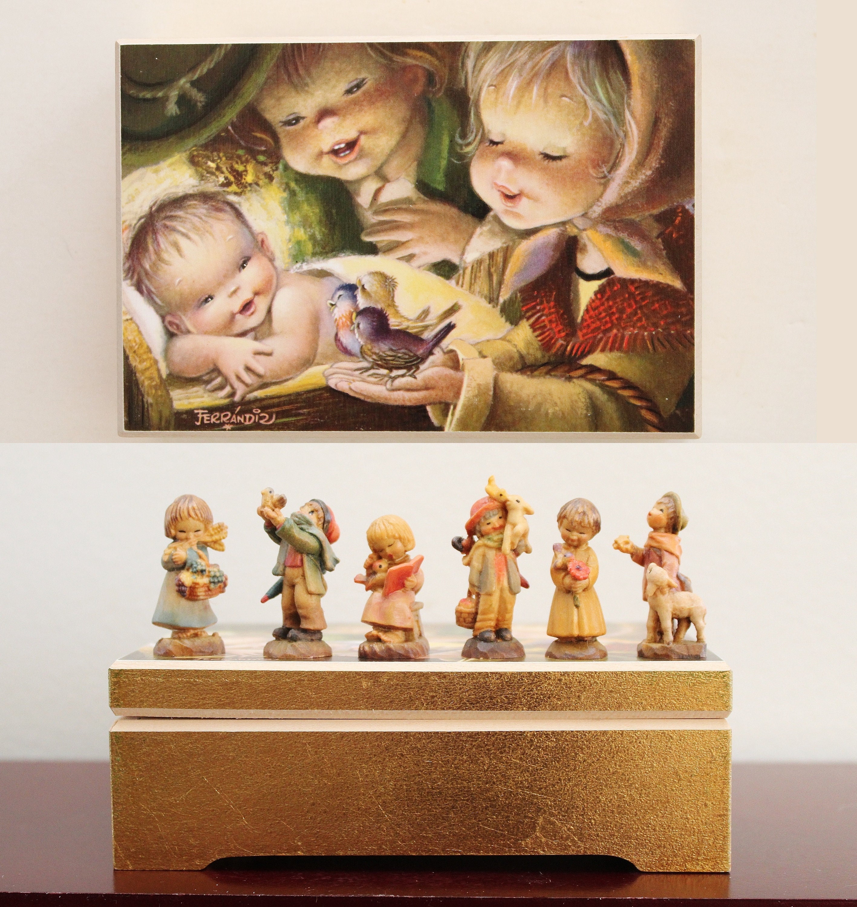 ANRI Ferrandiz 'it's a Small World' Treasure Chest Music Box ANRI Ferrandiz 'it's a Small World' Treasure Chest Music Box