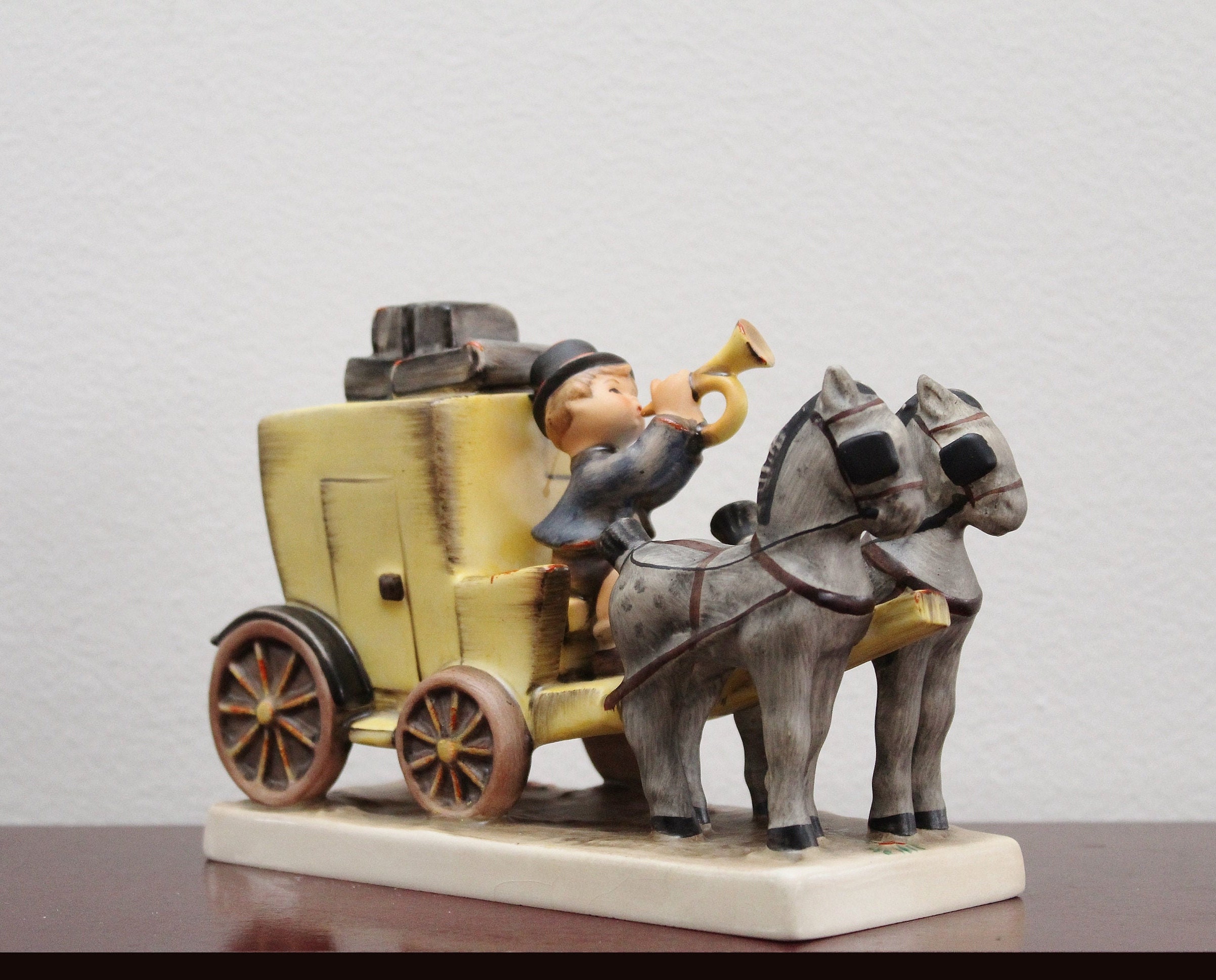 Very Nice in Original Box 4 1/2