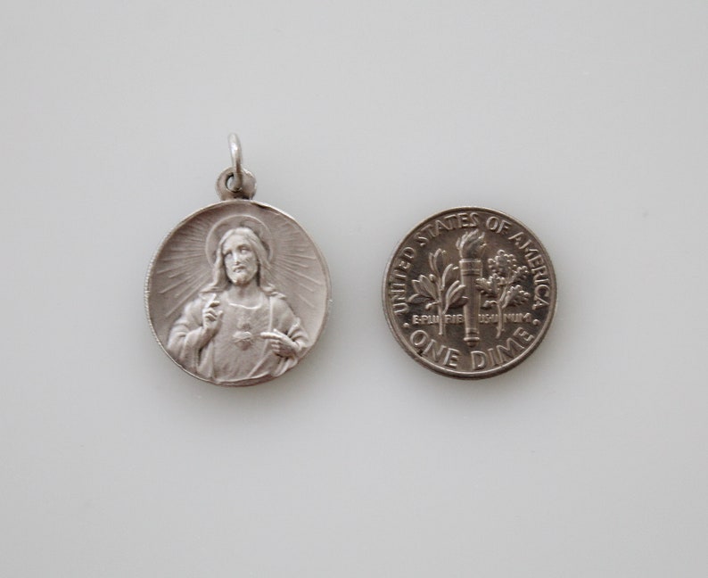 7/8" French Virgin Mary Notre Dame De Buglose Medal - Etsy
