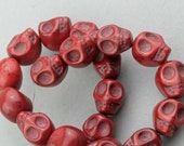 22 Red Howlite Skull Beads. Full strand Large 15x18mm Gemstone Day of dead skull beads. SKU-GM-136