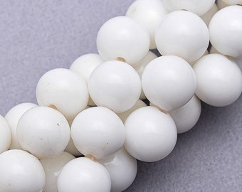 60 Vintage White Glass Beads. 8mm Japanese round Glass Beads. VG-20
