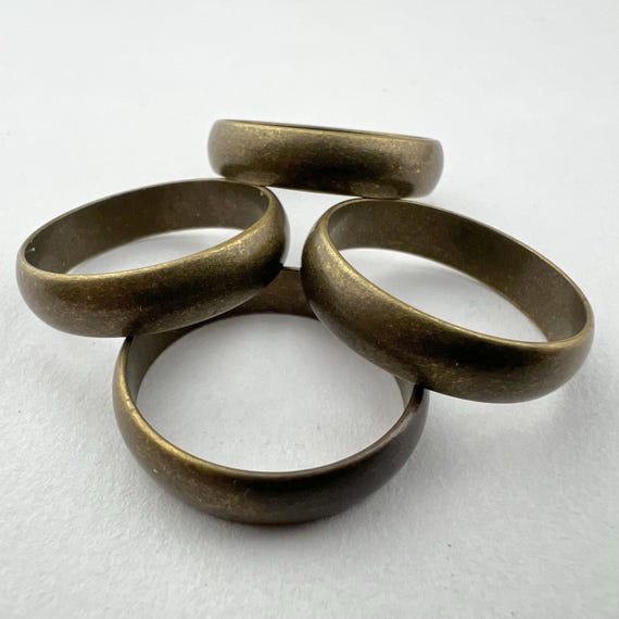 10 Vintage Brass Rings. Size 9 Antique Brass Rings. FMB-133 - Etsy