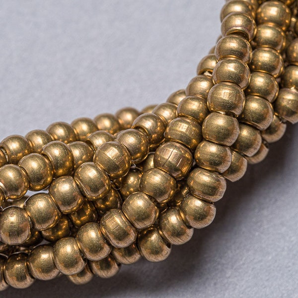 275 Small 3mm Brass Round Beads. MB-258