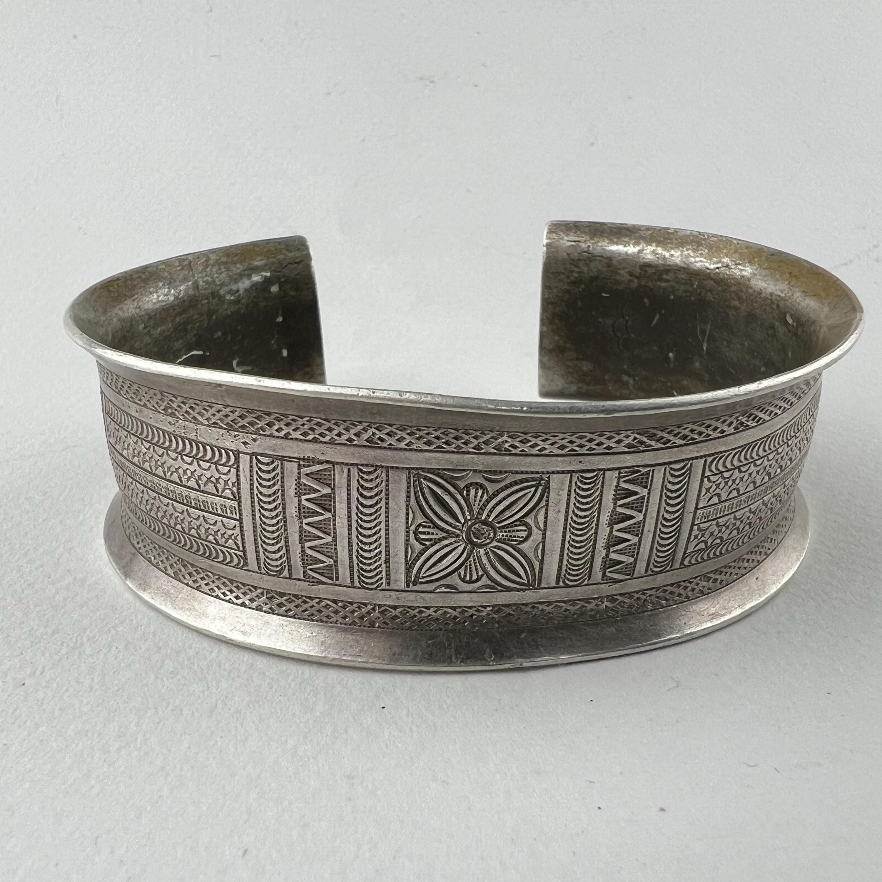 Vintage Karen Hill Tribe Thai Silver Bangle. TB-4668 - Etsy Canada