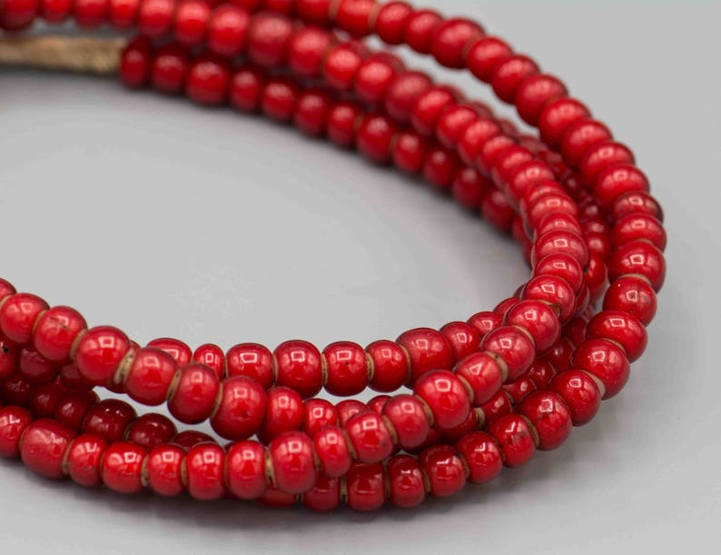 Jewelry Supplies REDWH-1 100 Red 9mm White Heart Trade Beads