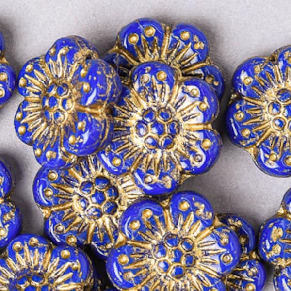 10 Czech 14mm Blue Anemone Flower Glass Beads. Daisy Czech beads. CZ-74