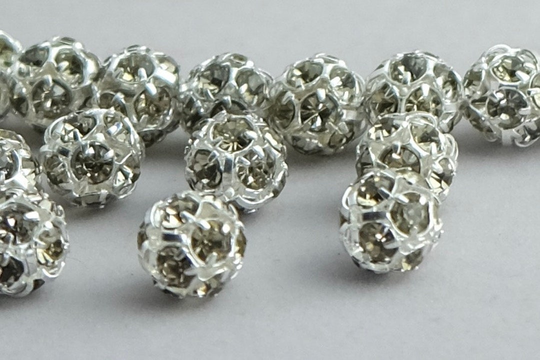 30 Howlite Skull Beads. 12mm Gemstone Skull Beads. SKULL-3 