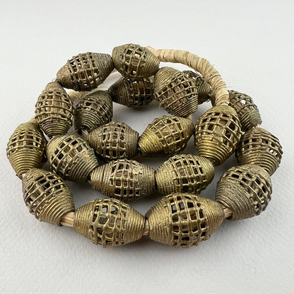 Killer - AFRICAN BRASS BEADS WITH SHORT QUILL PENDANT main image 0