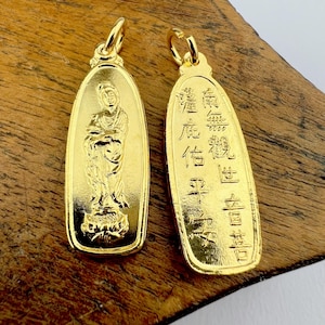 Quan Yin Amulet Pendant. Buddhist Quan Yin Charm. PEN-313