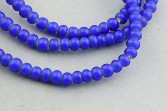 AF1507-French White Heart Cobalt Blue Beads 4mm (10 Grams)