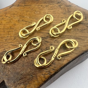 4 Handmade Gold Plated S-Hook Clasps. CL-40-G